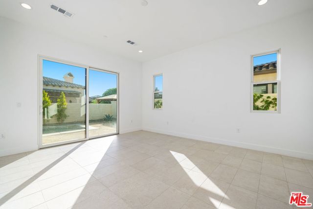 57660 Cherrywood Place, La Quinta CA: https://media.crmls.org/mediaz/6d703652-3177-47c2-a927-4f434081633f.jpg