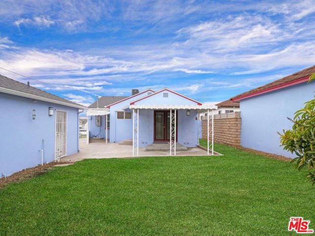 518 N 18th Street, Montebello CA: https://media.crmls.org/mediaz/6d707cc8-359c-4319-8b9e-6910d7ba85b2.jpg