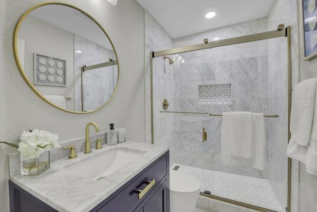 998 Governors Bay Drive, Redwood City CA: https://media.crmls.org/mediaz/6d710d24-e1ff-4b6d-be93-c8b244290cc7.jpg