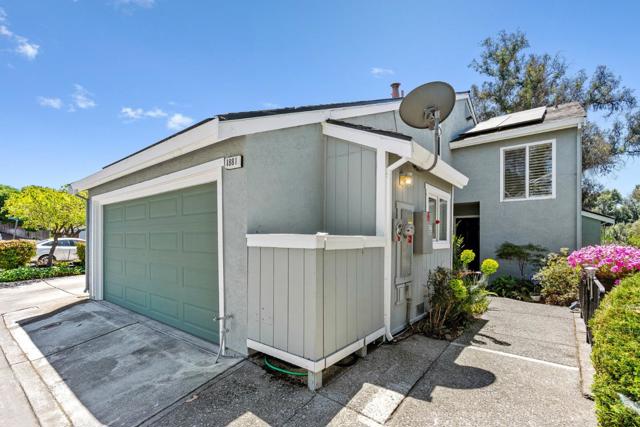 1881 Chantilly Lane, Hayward CA: https://media.crmls.org/mediaz/6d712182-fc30-4c8e-a010-e6e3023f48a6.jpg