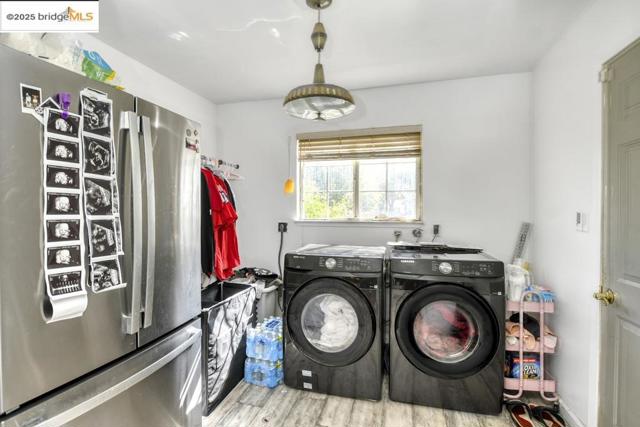 26893 Marsh Creek Rd, Brentwood CA: https://media.crmls.org/mediaz/6d715f6c-b1ea-4f61-ac76-9a325af9bb7f.jpg