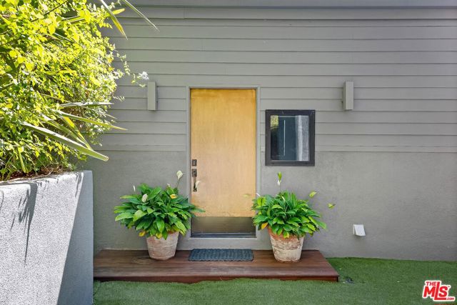 8951 St Ives Drive photo 40