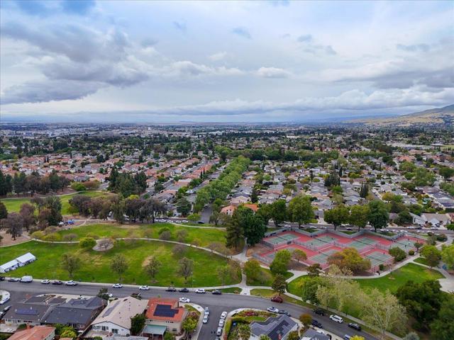 2828 Monte Cresta Way, San Jose CA: https://media.crmls.org/mediaz/6d722cdf-3189-4f24-b9f4-fa6a69258c27.jpg