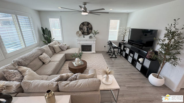 5688 California Circle, Banning CA: https://media.crmls.org/mediaz/6d7286a3-8975-41b4-ac86-bfa4898a5110.jpg