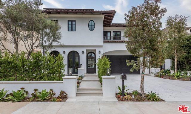 409 21st Street, Santa Monica CA: https://media.crmls.org/mediaz/6d72c640-c5df-4385-bbac-84fa16de3d96.jpg