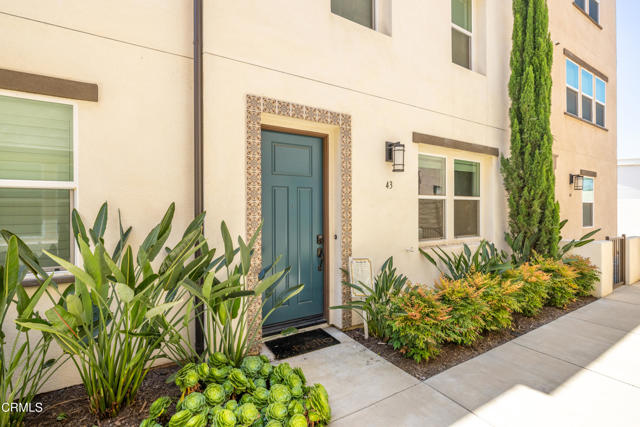 623 W Foothill Boulevard, Glendora CA: https://media.crmls.org/mediaz/6d7379e7-01d9-4289-8b92-528a7f015041.jpg