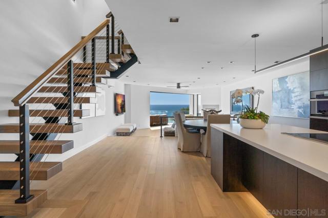 135 S Sierra Ave, Solana Beach CA: https://media.crmls.org/mediaz/6d73b847-6e6b-43b0-be8e-16a57858f7c8.jpg