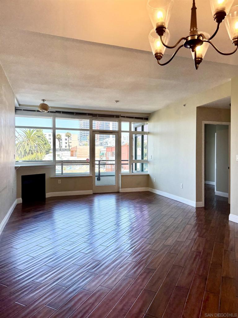 MLS #250035694SD img 4