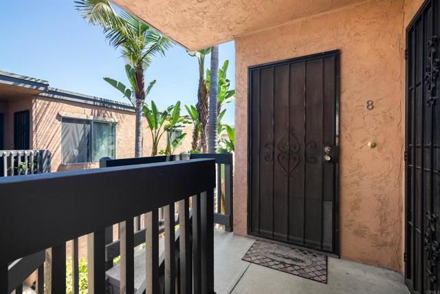 4565 Cleveland Ave, San Diego CA: https://media.crmls.org/mediaz/6d740aeb-0904-465f-9449-527342cde246.jpg