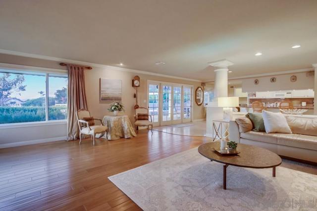 2052 Flying Hills Lane, El Cajon CA: https://media.crmls.org/mediaz/6d753314-b98a-4f17-a6db-011de413c1c5.jpg