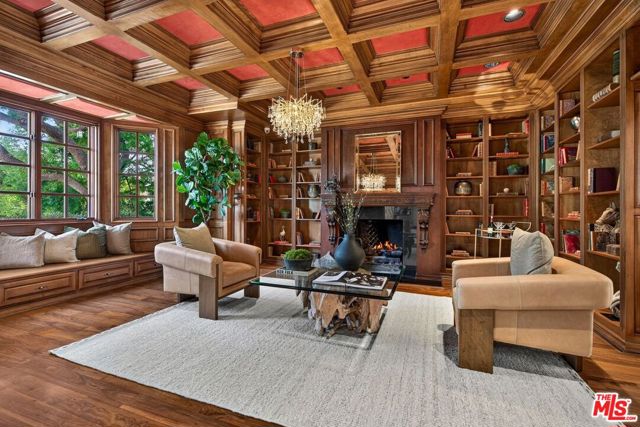 4 Bed Home for Sale in Los Angeles, California