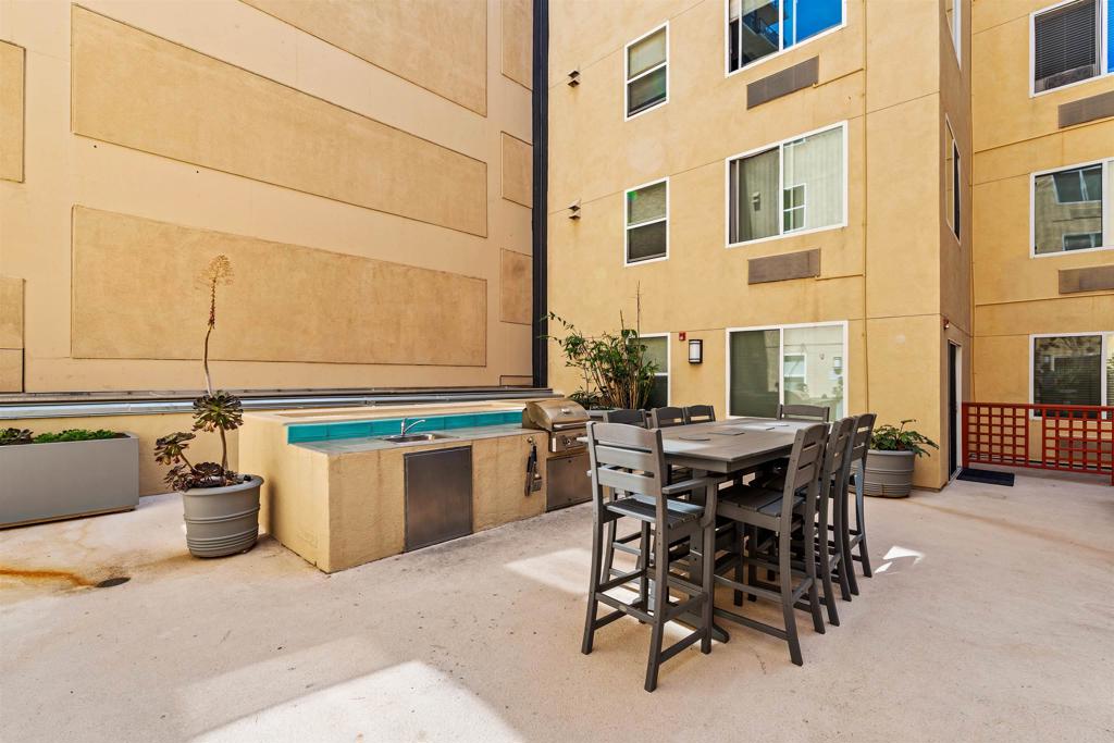 1435 India Street - photo 16