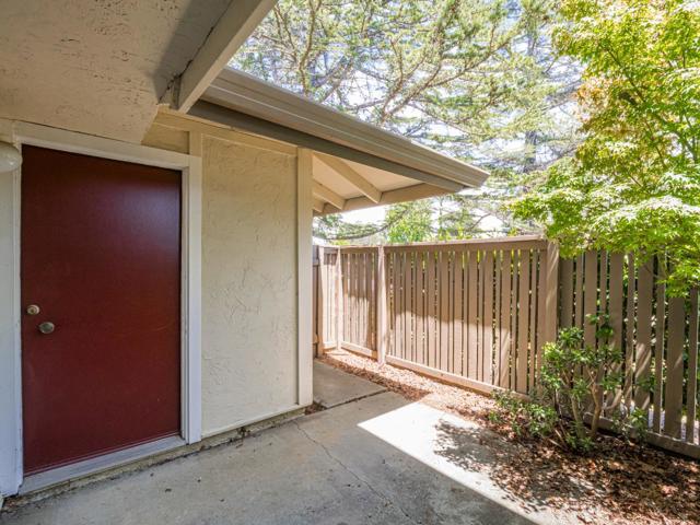 104 Castillion Terrace, Santa Cruz CA: https://media.crmls.org/mediaz/6d76d37a-5abd-4dce-a6dc-3ebe52615cb4.jpg