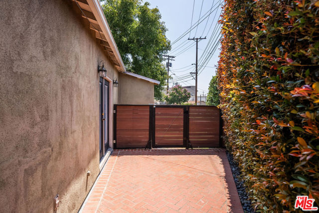 3 Bed Home for Sale in Burbank, California