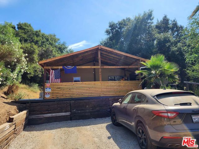 118 W Carlisle Road, Westlake Village CA: https://media.crmls.org/mediaz/6d7792fb-e48a-4397-abdb-3aa0fb25146d.jpg