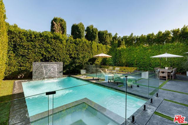 5000 Petit Avenue, Encino CA: https://media.crmls.org/mediaz/6d7970be-1f2d-4c31-9f64-95ed35ea53a8.jpg