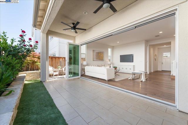 4058 Chalk Hill Way, Dublin CA: https://media.crmls.org/mediaz/6d7a72d0-9d42-4454-8c38-e0de7f2d57e5.jpg