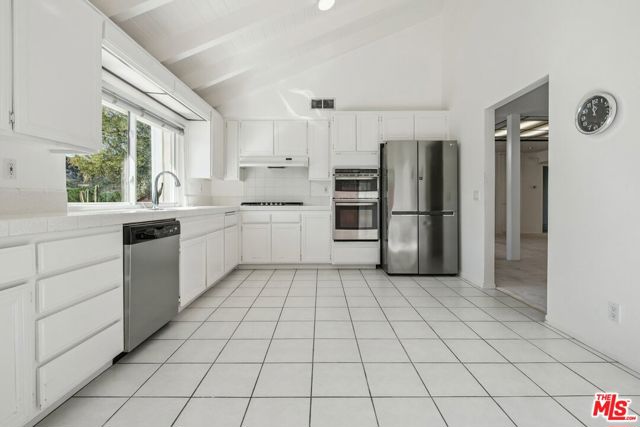 Drew Fenton | 16999 Avenida De Santa Ynez Pacific Palisades CA | MLS: 7490031 Drew Fenton | 16999 Avenida De Santa Ynez Pacific Palisades CA | MLS: 7490031