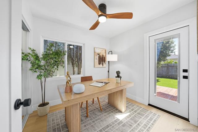 Image 11 of 16 For 3621 Collier Ave.