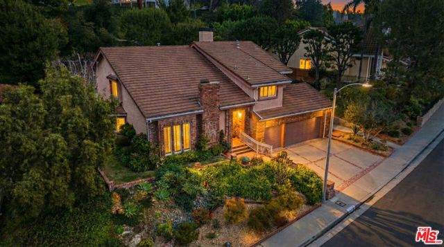 3170 Hutton Drive photo 2