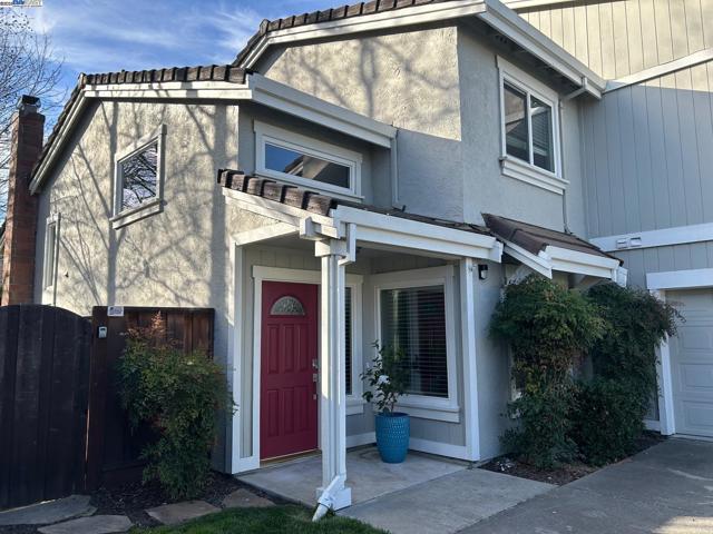 30 San Vicente Ct, Danville CA: https://media.crmls.org/mediaz/6d7d062a-731c-43e1-aad5-1f185ab59460.jpg
