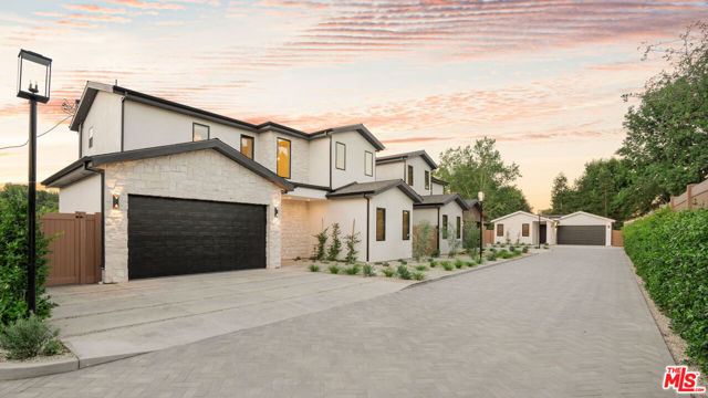 5662 Winnetka Avenue, Woodland Hills CA: https://media.crmls.org/mediaz/6d7d2f2f-34f6-4ded-b8b1-ba03137d3b93.jpg