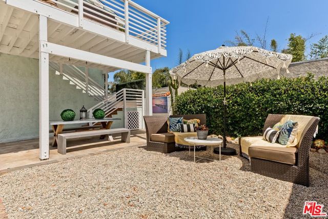 4417 Campbell Drive, Los Angeles CA: https://media.crmls.org/mediaz/6d7ddb36-a74c-49ca-b1e4-8c741aa67761.jpg