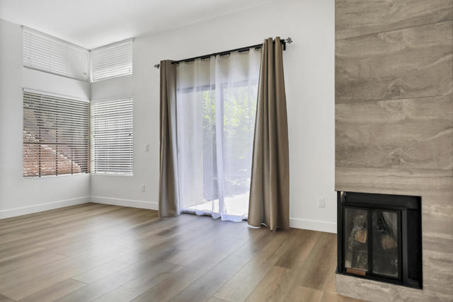 Image 11 of 41 For 2601 Broadmoor Drive 2