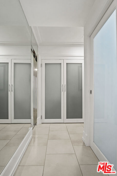 1230 Horn Avenue, West Hollywood CA: https://media.crmls.org/mediaz/6d7e43fe-435a-4389-9eb0-eca0235489c6.jpg