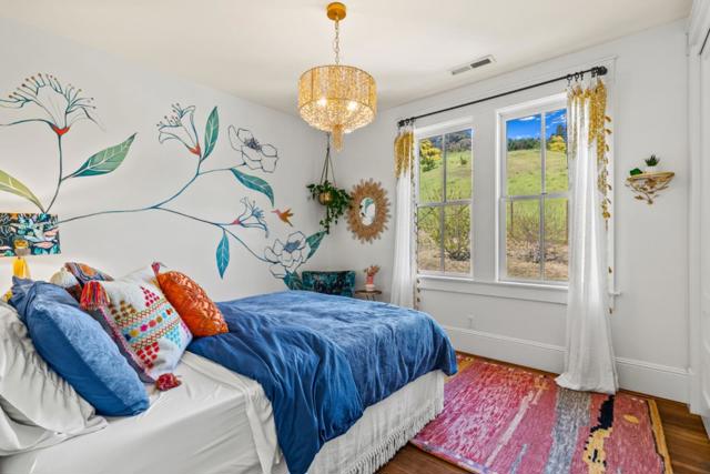 365 Race Horse Lane, La Selva Beach CA: https://media.crmls.org/mediaz/6d7e723c-70df-4231-bf1f-0d528fbad1a8.jpg