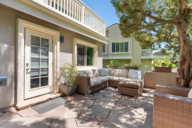 202 Estrellita Lane, Oak Park CA: https://media.crmls.org/mediaz/6d7ea6c1-3320-4864-a926-68fed25093e9.jpg