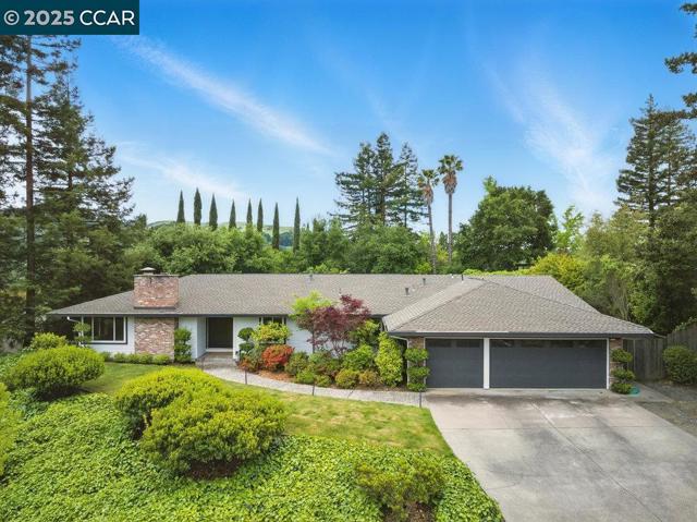 314 Draeger Dr, Moraga CA: https://media.crmls.org/mediaz/6d7f4821-cfe3-4b1c-8829-ad4f1c0bbf4e.jpg