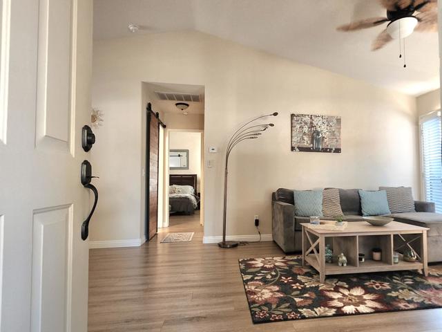 Detail Gallery Image 5 of 48 For 23800 Corte Picante, Murrieta,  CA 92562 - 2 Beds | 1/1 Baths