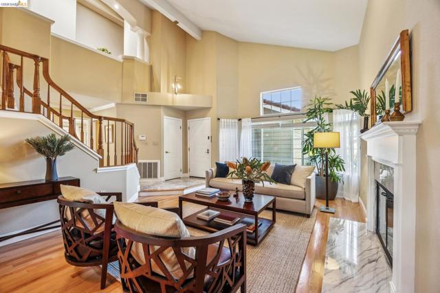 Image 9 of 55 For 5362 Saddleback Ct.