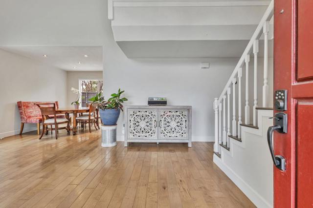 578 Seahorse Lane, Redwood City CA: https://media.crmls.org/mediaz/6d7fd57c-d20d-406d-b8e5-03c64d541ec6.jpg