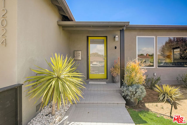 12024 BEATRICE Street photo 5