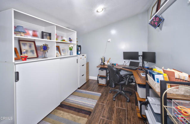 Detail Gallery Image 10 of 21 For 1112 Mockingbird Ln, Fillmore,  CA 93015 - 4 Beds | 3 Baths