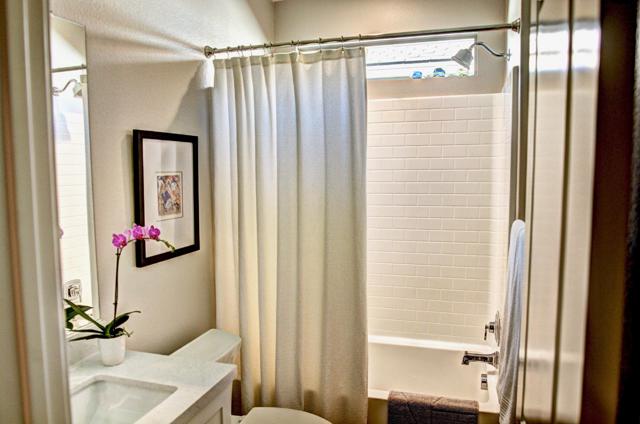 50810 Bee Canyon Drive, Indio CA: https://media.crmls.org/mediaz/6d819893-8a5f-44b1-9241-a55efe7c7a90.jpg