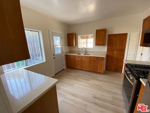 2521 Verde Street, Los Angeles CA: https://media.crmls.org/mediaz/6d81c3d6-5e1e-4a17-bc1d-35accc75d38c.jpg