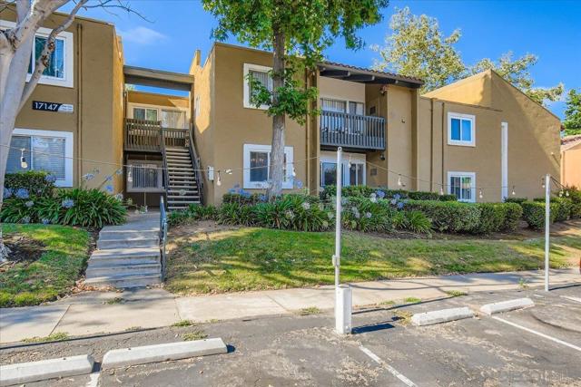 17147 W W Bernardo Dr, San Diego CA: https://media.crmls.org/mediaz/6d820386-b45e-48dd-b49d-9412507e0f52.jpg