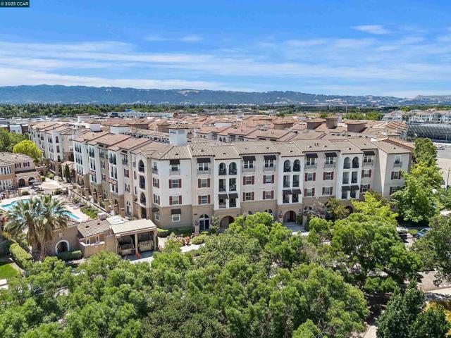 3240 Maguire Way, Dublin CA: https://media.crmls.org/mediaz/6d828b43-4d26-4510-bedf-675ccf6c957c.jpg