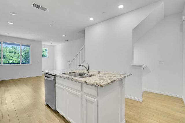 2580 Gimelli Way, San Jose CA: https://media.crmls.org/mediaz/6d82a420-2acd-44bc-b143-8666dd599abd.jpg
