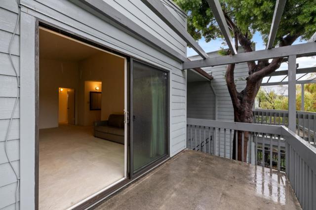 4289 George Avenue, San Mateo CA: https://media.crmls.org/mediaz/6d82c59a-6e21-4301-902b-dad8684b7f48.jpg