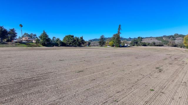 1051 San Miguel Cyn Road, Royal Oaks CA: https://media.crmls.org/mediaz/6d831bce-62f5-4df5-aa0f-e453542669d5.jpg