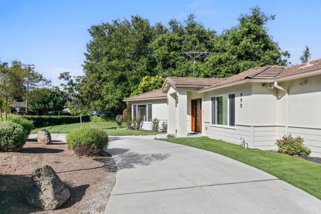 990 Rose Avenue, Mountain View CA: https://media.crmls.org/mediaz/6d8328bc-aa89-4bbc-a893-0dade3eb8c6f.jpg