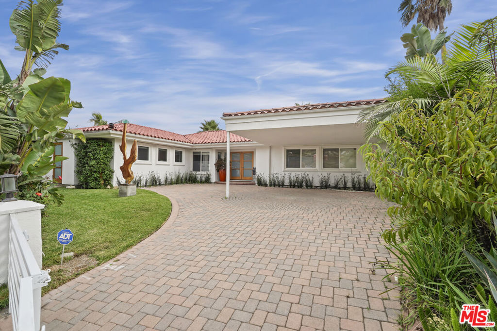 16906 Enchanted Place