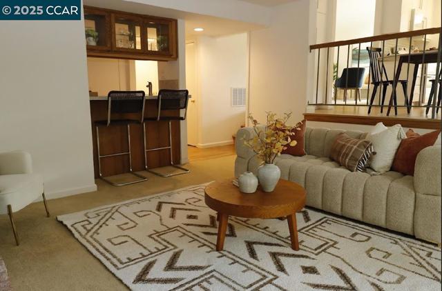 847 Maison Way, Richmond CA: https://media.crmls.org/mediaz/6d844f20-3981-4a73-9d37-141b33a15a38.jpg