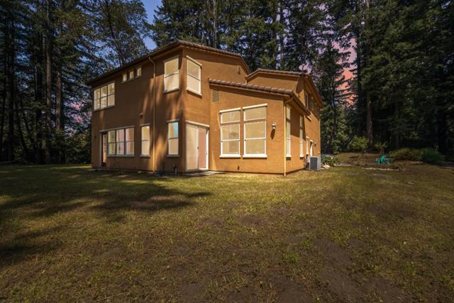 220 Hillary, Boulder Creek CA: https://media.crmls.org/mediaz/6d84596e-8c13-4fa7-8a8c-2208a7a09cae.jpg