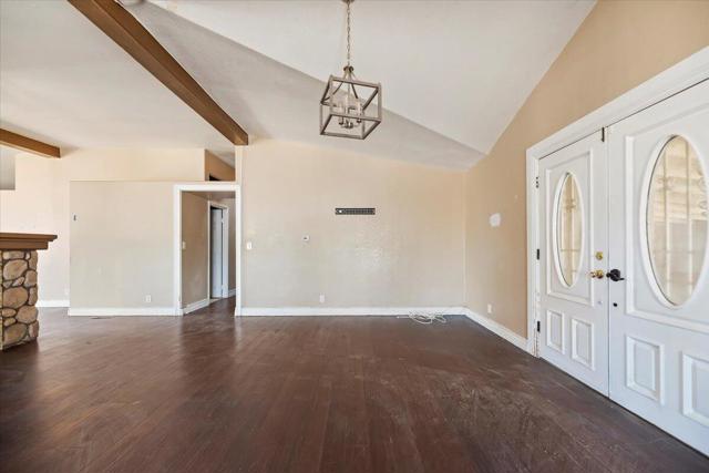 18-Family Room
