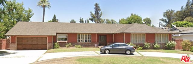 17133 Albers Street photo 1
